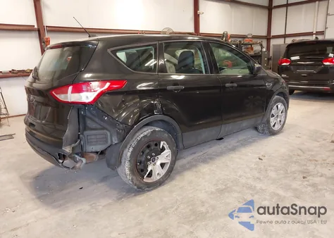 2013 Ford Escape S z USA, uszkodzony, nr VIN 1FMCU0F78DUD67020